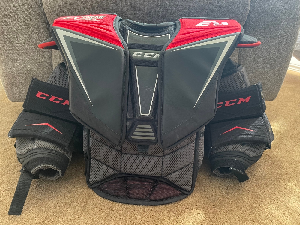 Used Small CCM Pro Stock Eflex 2.9 Goalie Chest Protector