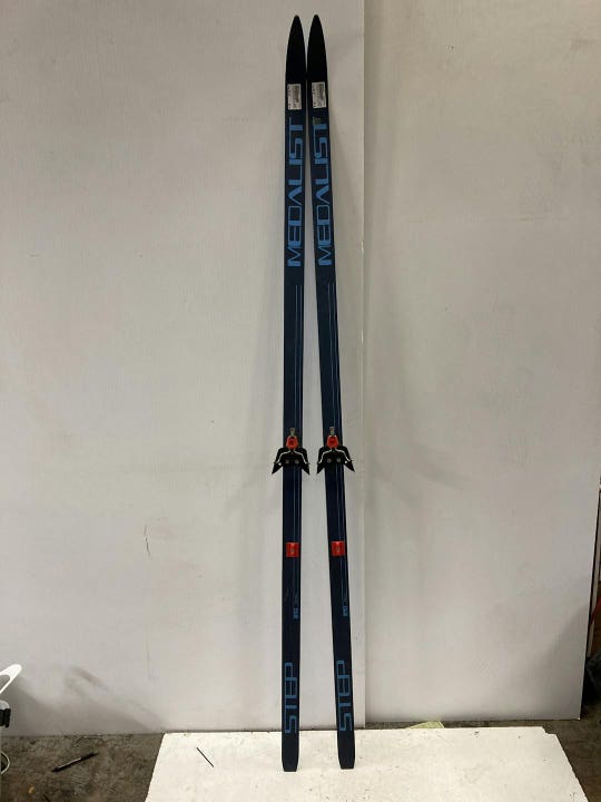 Used 111tempbrand 210 Cm Medalist 75 Mm Binding 210 Cm Men's Cross Country Ski Combo