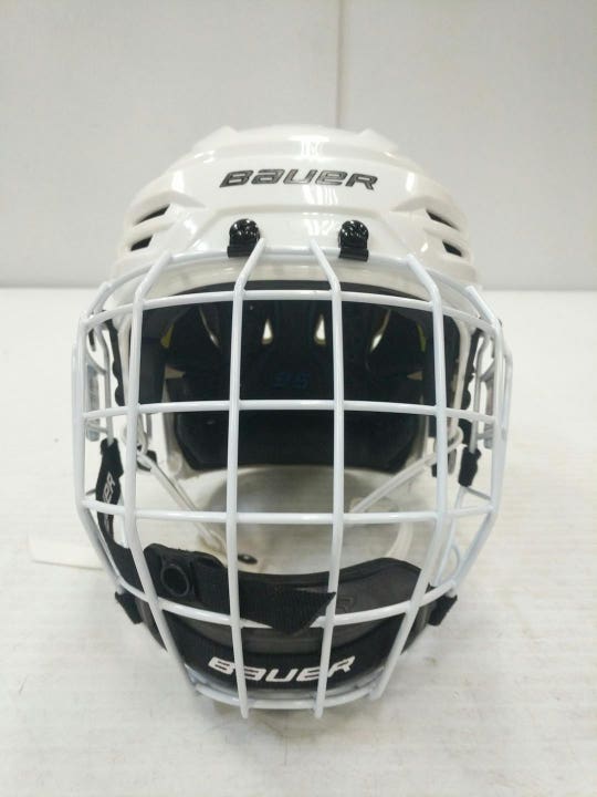Used Bauer Re-akt 95 Md Hockey Helmets