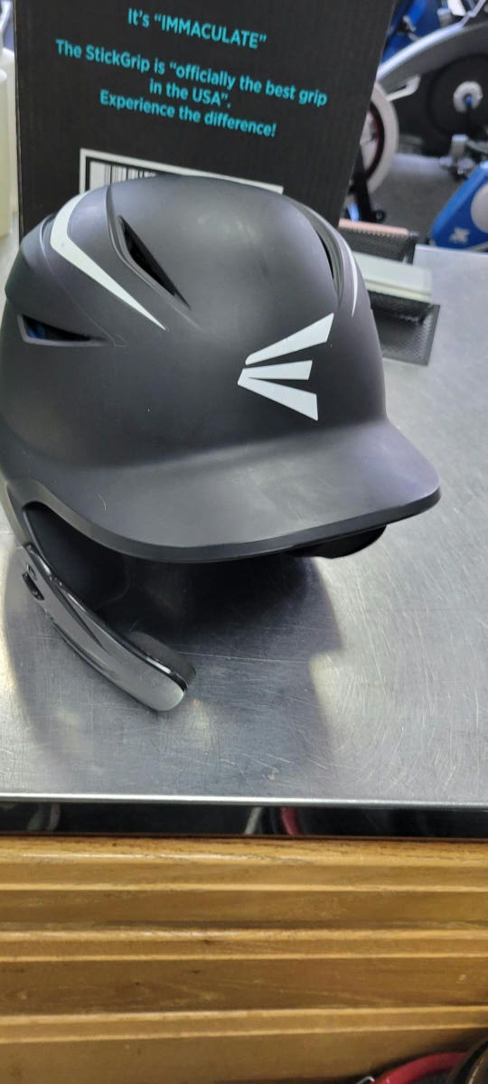 Used Easton Elite Sr Jaw Pro One Size Baseball And Softball Helmets