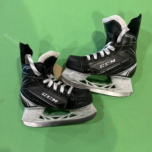 Used Youth CCM 9040 Hockey Skates Size 12.0