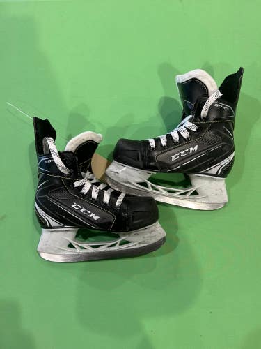 Used Youth CCM 9040 Hockey Skates Size 12.0