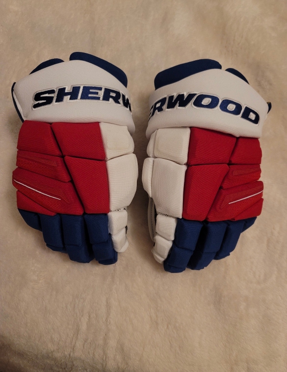 Sher-Wood Rekker RE1 Gloves 14" New York Rangers Pro Stock