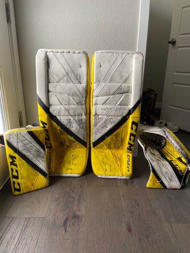 Used 33" CCM Pro Stock Eflex 5 Goalie Set