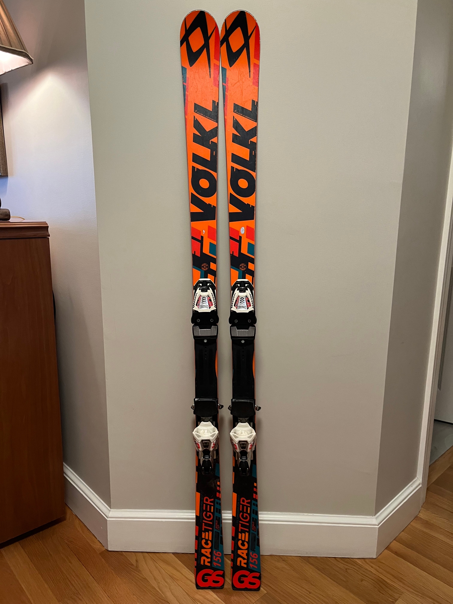 Used Unisex Volkl 156 cm Racing Racetiger GS Skis FIS With Marker Bindings Max Din 10