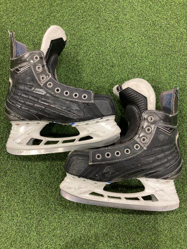Used Intermediate Bauer Nexus 7000 Hockey Skates Regular Width Size 5