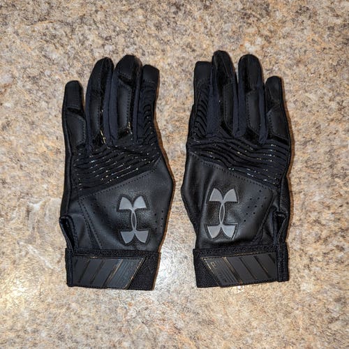 Used Large Under Armour clean up Batting Gloves