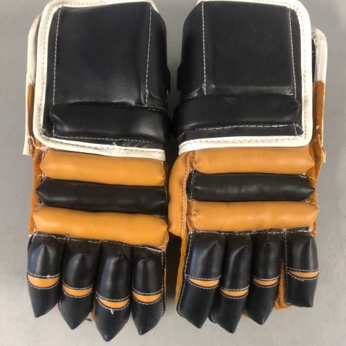 Vintage Jelinek hockey gloves
