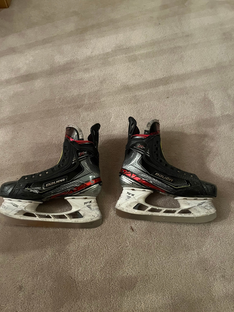 Used Bauer Vapor 2X Pro Hockey Skates size 4.5 fit 1
