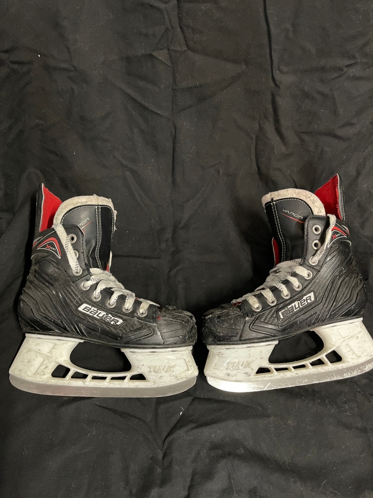 Junior Bauer Regular Width Size 1 Vapor Hockey Skates
