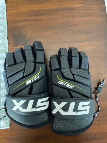 Stx Stallion 200 lacrosse gloves