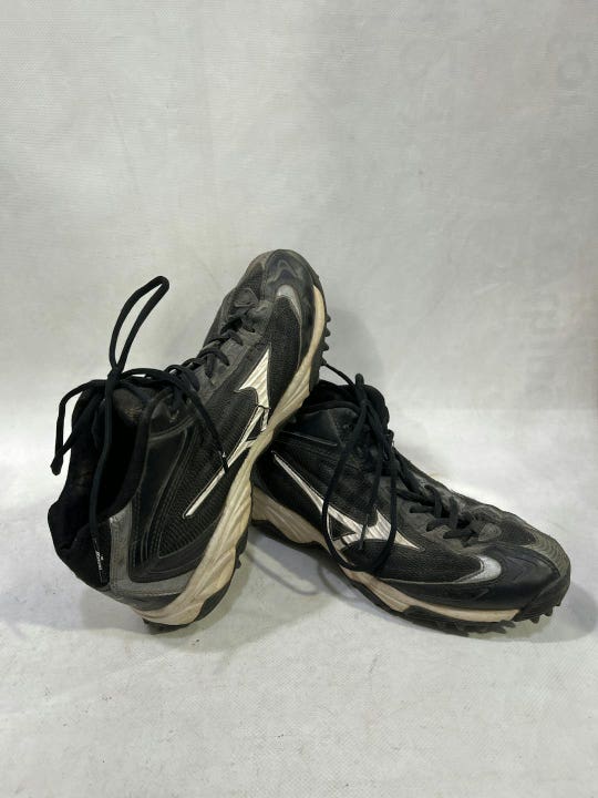 Used Mizuno Turf Shoes Senior 10.5 Baseball And Softball Cleats