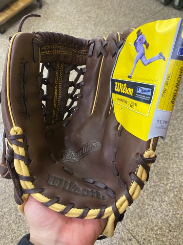 New Infield 11.75" A800 Baseball Glove