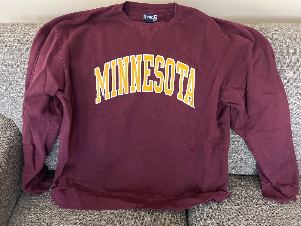 Minnesota Maroon Used XXL  Sweatshirt
