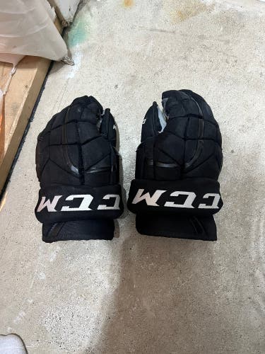 CCM HG12 pro stock hockey gloves