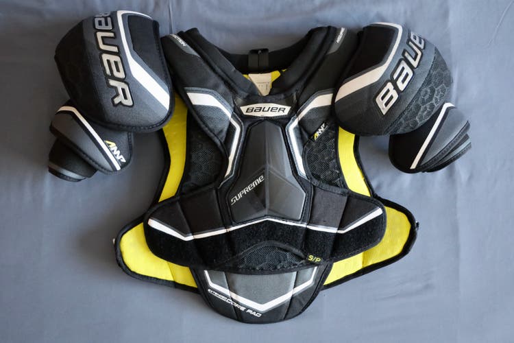 Senior Used Small Bauer Supreme 2S Shoulder Pads