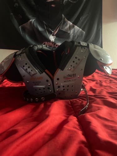 Adult Medium Schutt XV HD Shoulder Pads