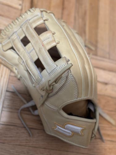 SSK Left Handed Throw Discontinued White Line Glove