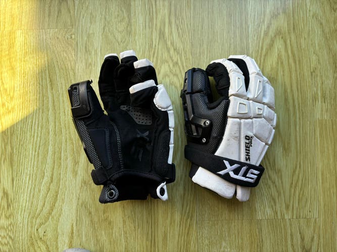 Used Goalie STX Small Shield Lacrosse Gloves
