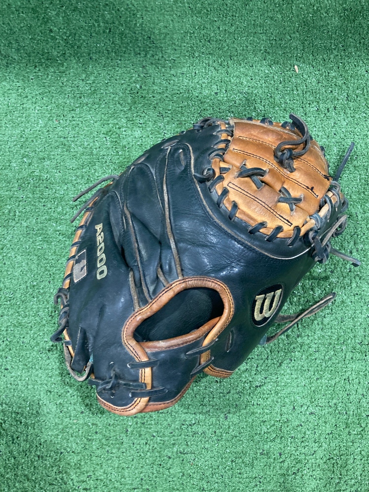 Black Used Wilson A2000 Pudge Right Hand Throw Catcher's Baseball Glove 32.5"