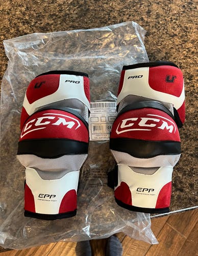 Brand New Medium CCM Pro Stock CCM U+PRO-NHL Elbow Pads