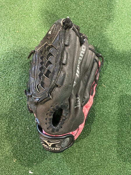 Used Mizuno Finch Fastpitch Softball Glove 11.5"