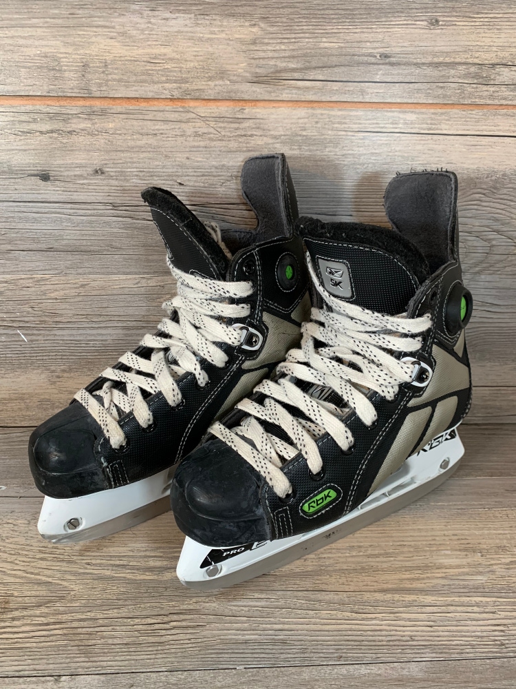 Reebok 5K Pump Ice Hockey Skates - Size 6.5 (US 8)