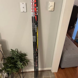 4 STICK DEAL! RH P28 Vapor Hyperlite, 2XPro, & CCM Tacks AS2Pro Hockey Stick Bundle