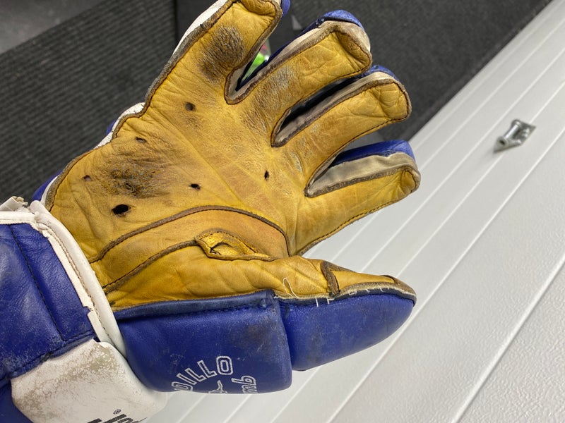 Vintage Toronto Colours Gloves