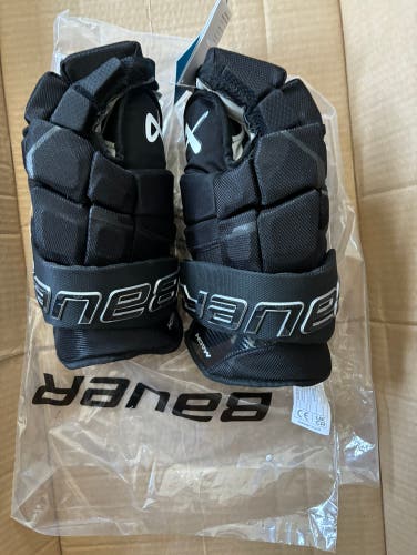 Bauer 14"  Supreme Mach Gloves