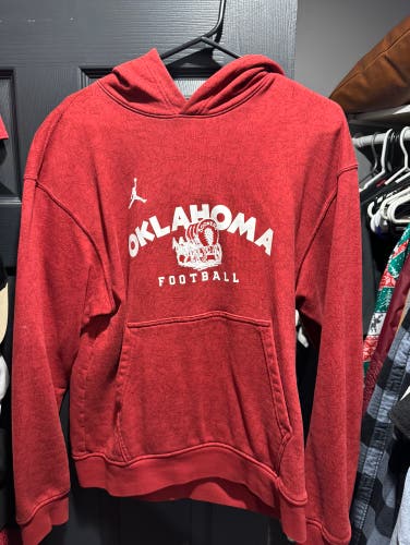 Oklahoma Sooners Jordan travel hoodie