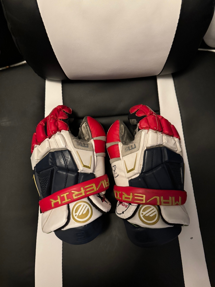 Used Maverik 13" M5 Goalie Gloves