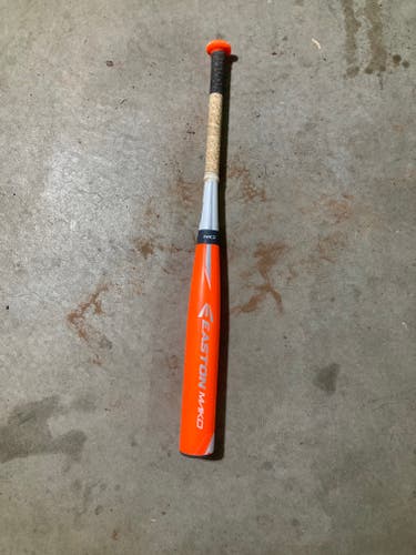 Used USSSA Certified Easton Composite Mako Bat (-11) 17 oz 28"
