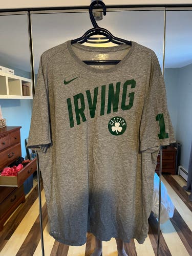 Boston Celtics Nike T-shirt