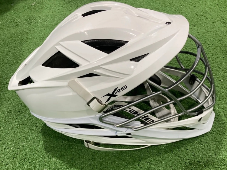 White Used Adult Cascade XRS Helmet