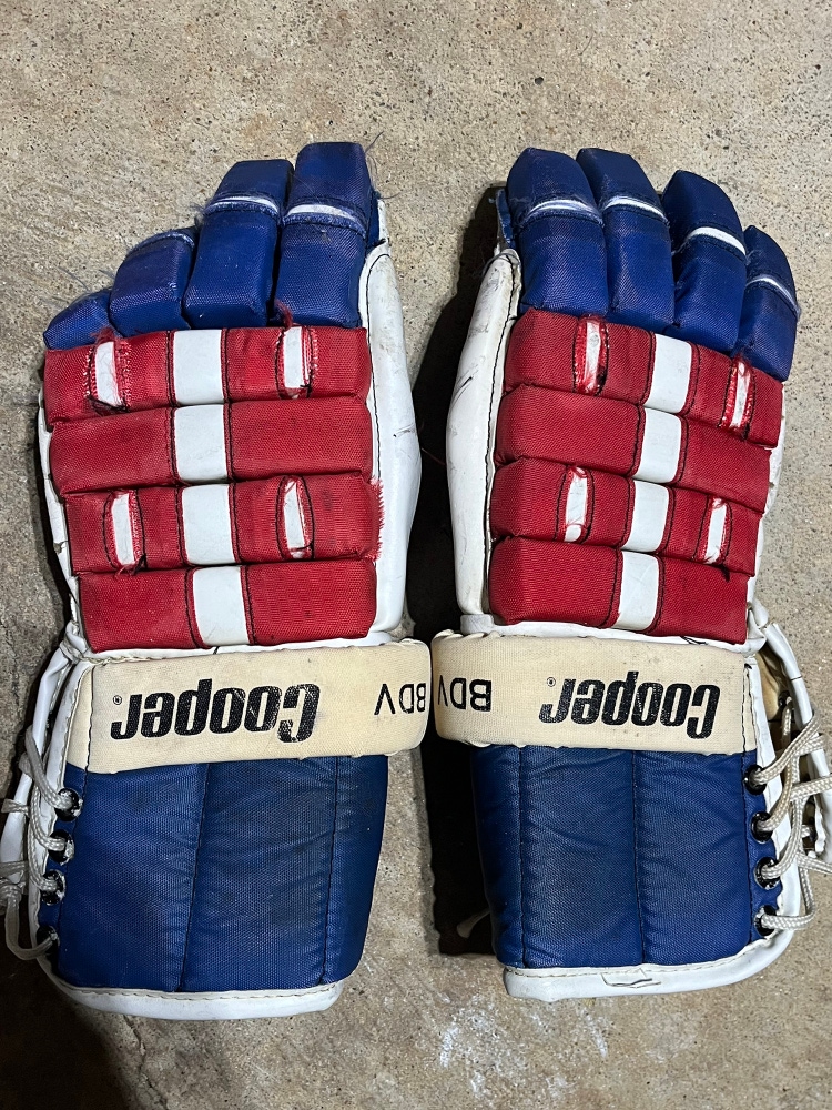 Cooper BDV Vintage Hockey Gloves Red White Blue