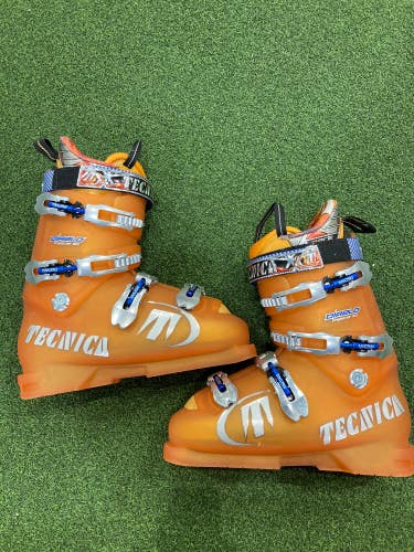 Used Men's Tecnica Diablo Race 90 Ski Boots, Mondo Size 26.0 & 26.5