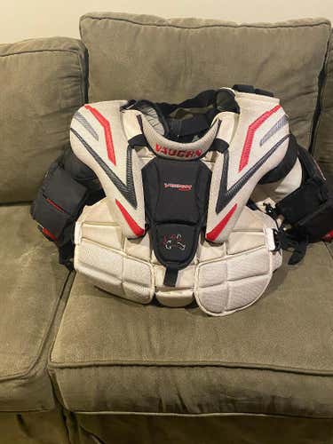 Junior Small Vaughn Vision 9200 Goalie Chest Protector- Used