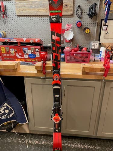 Used 2023/2024 Rossignol 165 cm Racing Hero FIS SL Pro Skis with bindings