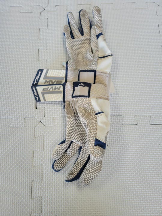 Used Mizuno Md Batting Gloves