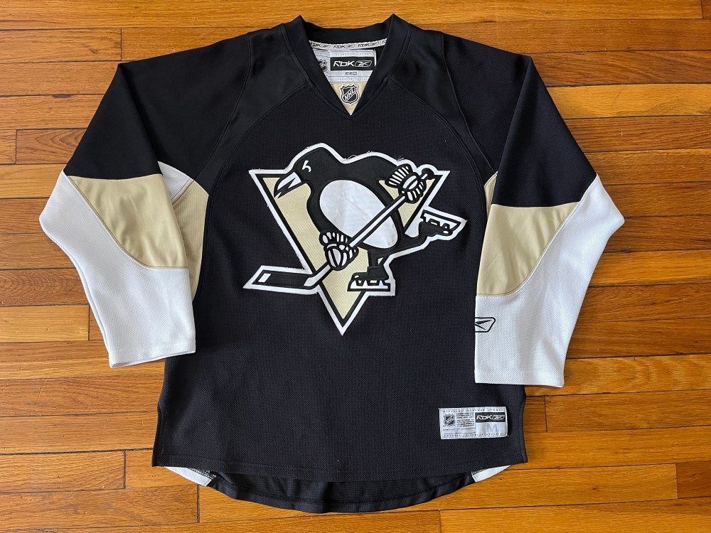 Pittsburgh Penguins Reebok Premier Jersey Size M MSRP $130