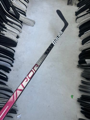 Senior Left Hand P92 NHL Pro Stock NEWHOOK COLORADO AVALANCHE Vapor Hyperlite Hockey Stick