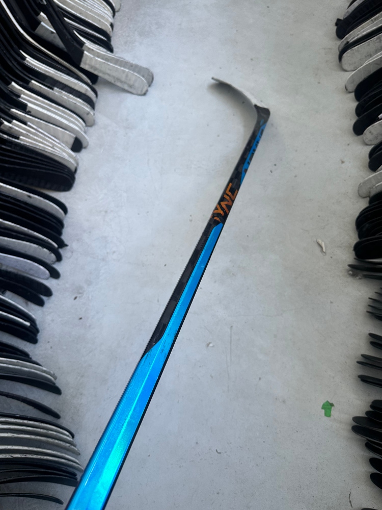 Senior Left Handed P92 Pro Stock BAUER SYNC Hockey Stick