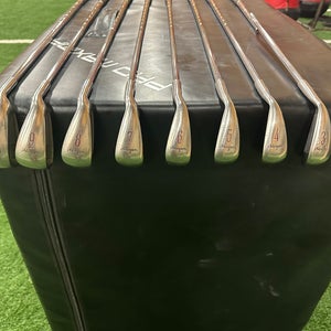 Used Right Handed Regular Flex Steel Shaft Ben Hogan Iron Set