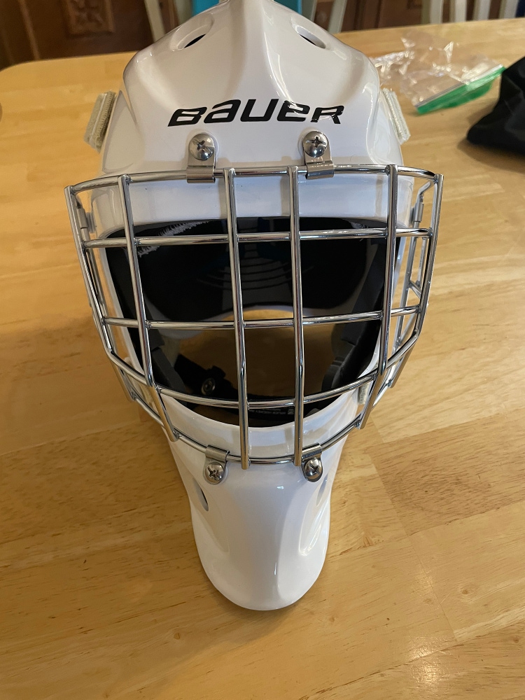 Used Bauer 930 Goalie Mask