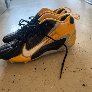 Black Used Molded Cleats Nike Force Savage Cleats