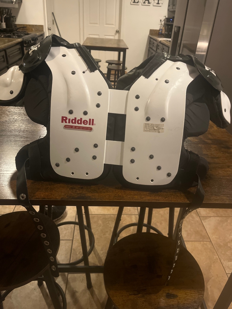 Adult Medium Riddell shoulder pads