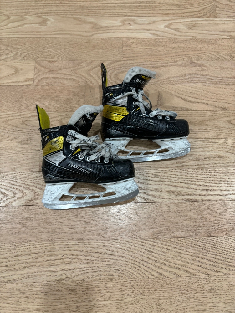 Used Bauer Youth Size 13 Supreme- 3S Hockey Skates