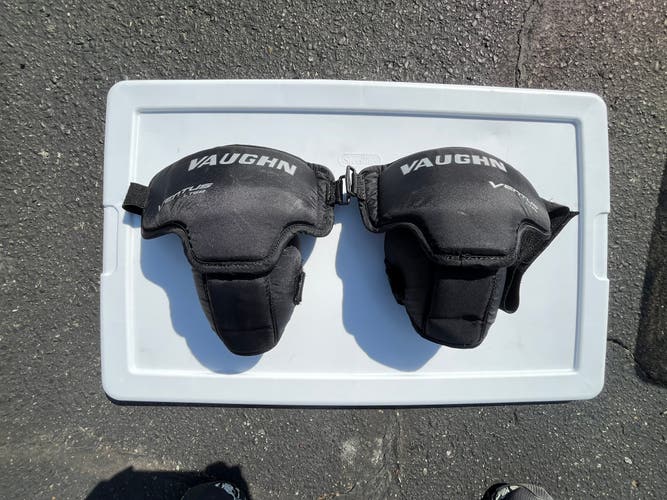 Vaughn Ventus LT68 Knee Pads