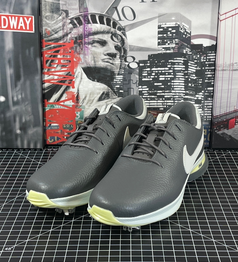 Nike Air Zoom Victory Tour 3 Iron Grey Golf Shoes DV6798-001 Men Size 8.5 NEW